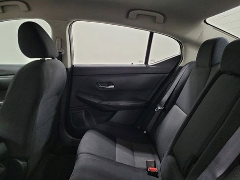 Used 2020 Nissan Sentra SV FWD image 18
