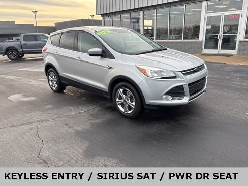 Used 2016 Ford Escape SE image 1