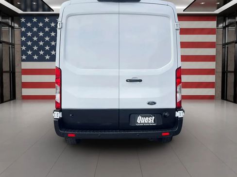 Used 2019 Ford Transit 250 148 Medium Roof image 4