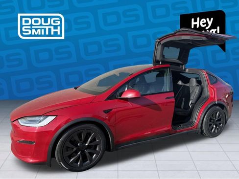 Used 2023 Tesla Model X image 7