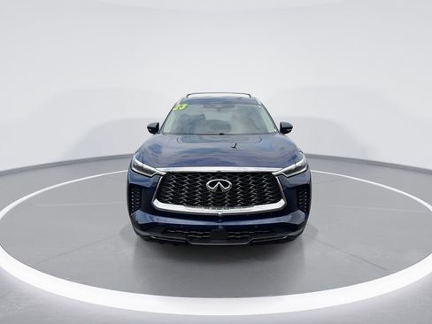 Used 2023 INFINITI QX60 Luxe w/ Cargo Package FWD image 3