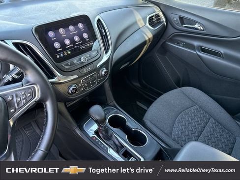 Used 2024 Chevrolet Equinox LT FWD image 18