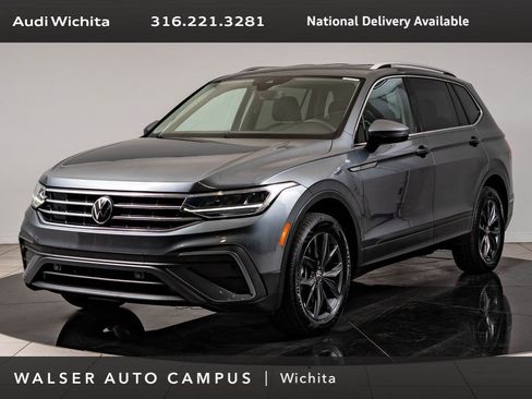 Used 2023 Volkswagen Tiguan SE FWD image 1