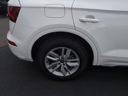 Used 2023 Audi Q5 2.0T Premium w/ Convenience Package AWD/4WD image 4