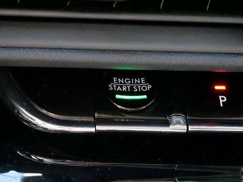 Used 2023 Lincoln Corsair Reserve w/ Equipment Group 201A image 24