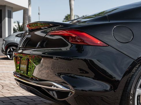 New 2025 Karma Revero Luxury RWD image 18