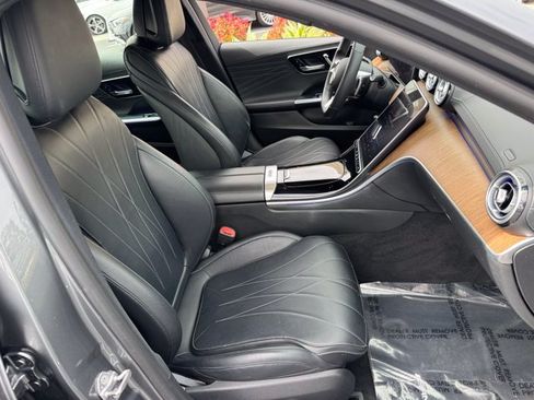 Used 2022 Mercedes-Benz C 300 Sedan image 6