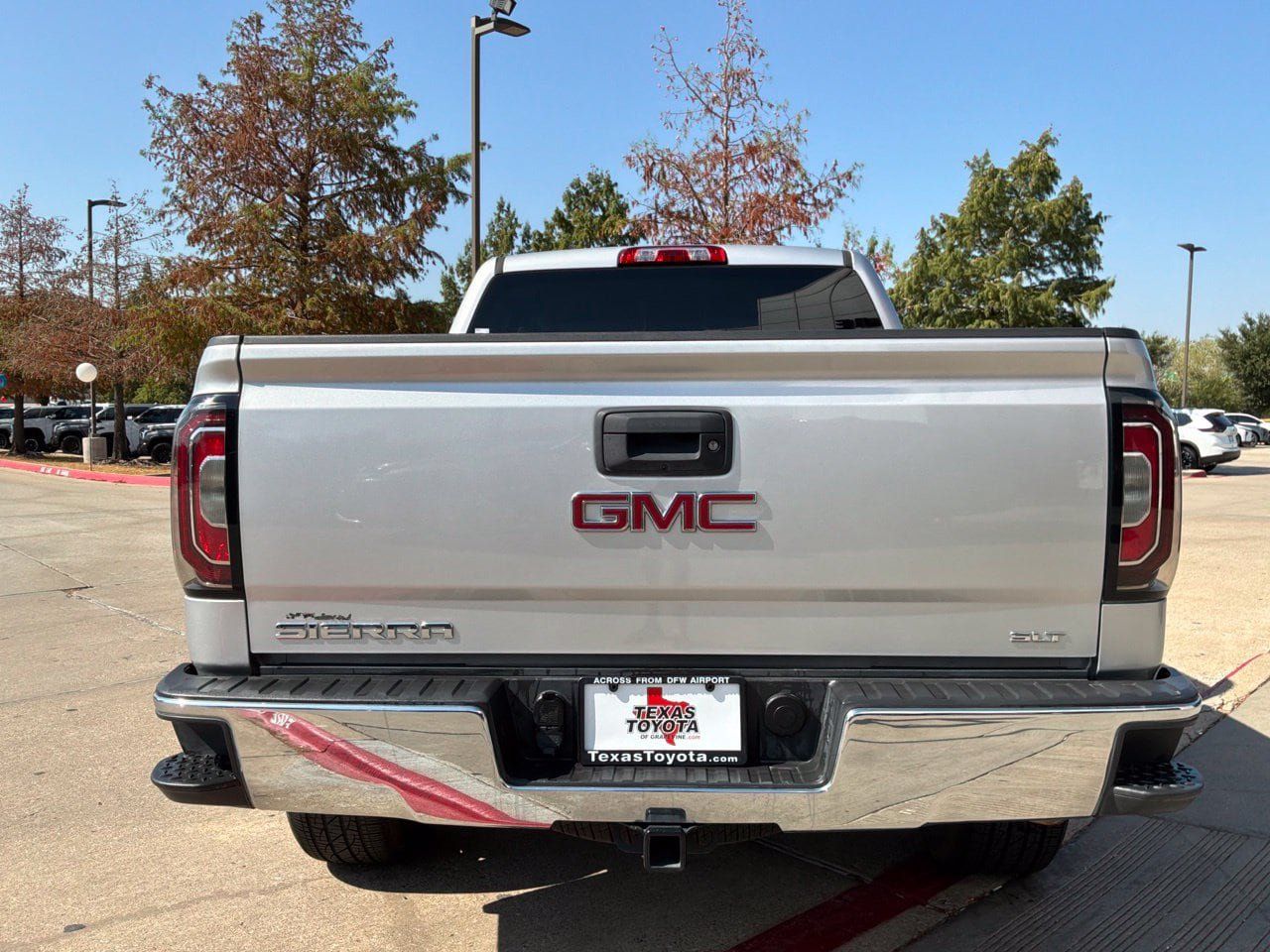 Used 2018 GMC Sierra 1500 SLT w/ Texas SLT Premium Package AWD/4WD image 7