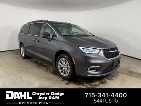 Used 2021 Chrysler Pacifica Touring-L AWD/4WD image 1