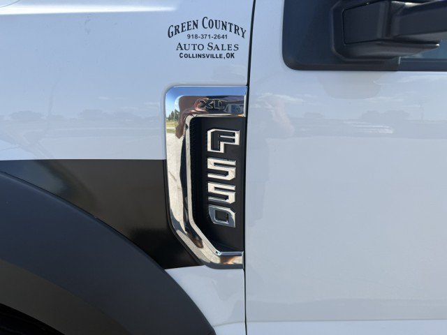 Used 2018 Ford F550 4x4 Regular Cab Super Duty image 16
