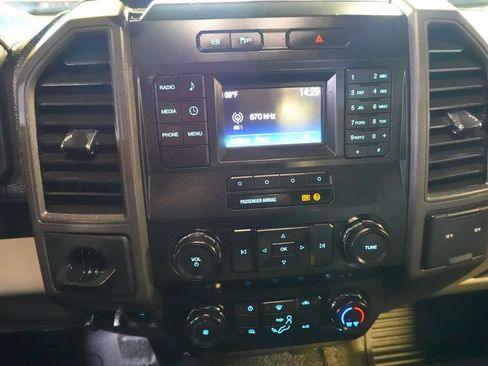Used 2019 Ford F550 4x4 Regular Cab Super Duty image 16