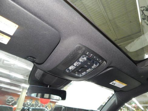 Used 2024 Mercedes-Benz GLS 450 4MATIC image 20