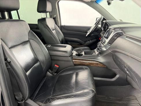 Used 2019 Chevrolet Suburban LT AWD/4WD image 30