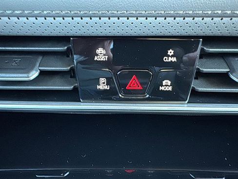 New 2026 Volkswagen Atlas Peak Edition image 24