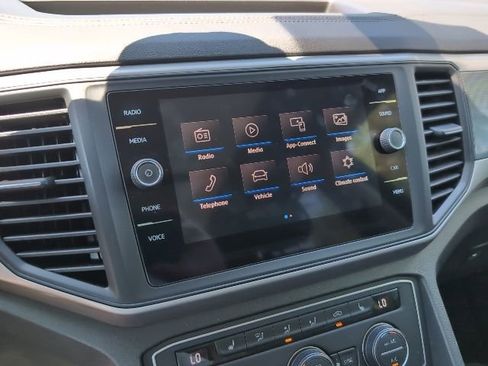 Used 2021 Volkswagen Atlas SE w/ Panoramic Sunroof Package AWD/4WD image 14