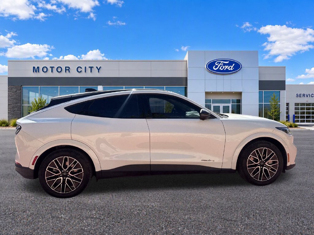 Used 2025 Ford Mustang Mach-E Premium AWD/4WD image 9