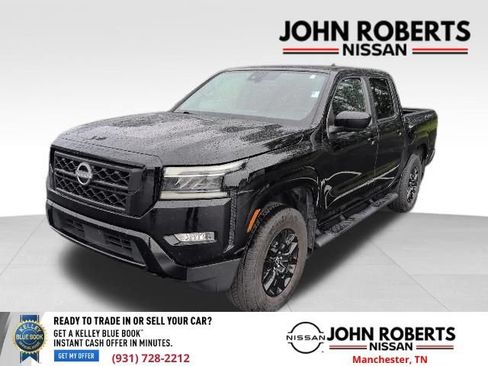 Used 2023 Nissan Frontier SV w/ Midnight Edition Package AWD/4WD image 3