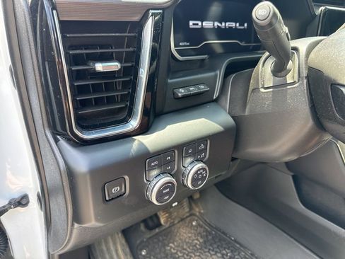 Used 2024 GMC Sierra 3500 Denali Ultimate AWD/4WD image 41