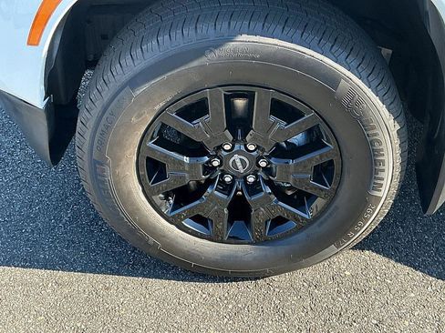 Certified 2023 Nissan Frontier SV w/ Midnight Edition Package image 7