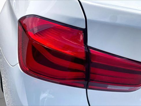 Used 2016 BMW 328i xDrive Sedan AWD/4WD image 29