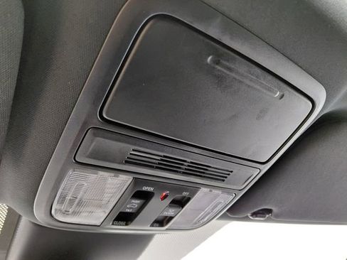 Used 2025 Honda Odyssey Sport-L image 39
