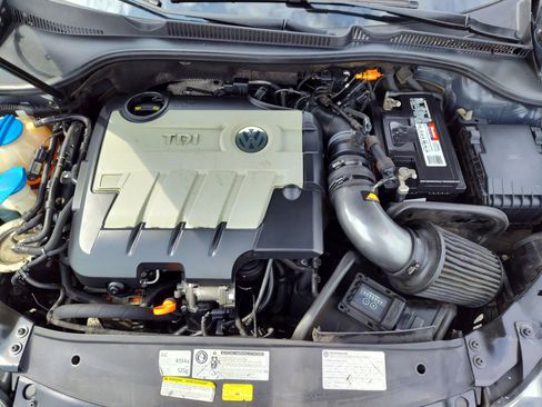 Used 2013 Volkswagen Golf TDI FWD image 19