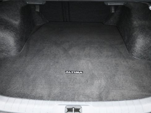 Used 2023 Nissan Altima 2.5 SR FWD image 13