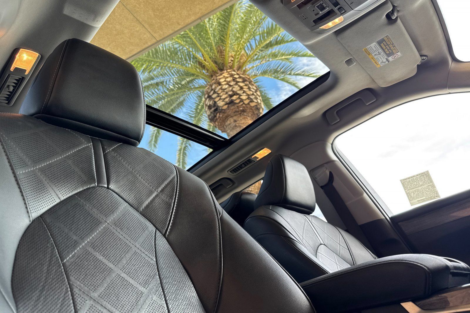 Used 2021 Toyota Highlander Platinum FWD image 19
