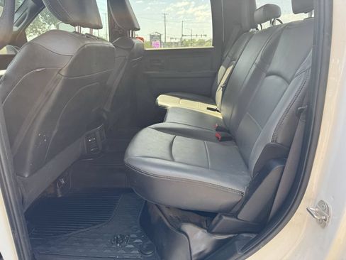 Used 2021 RAM 2500 Tradesman w/ Chrome Appearance Group AWD/4WD image 11