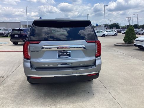 Used 2023 GMC Yukon XL SLT RWD image 6
