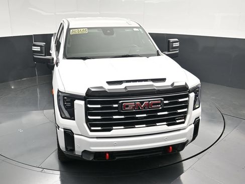 Used 2025 GMC Sierra 2500 AT4 AWD/4WD image 49