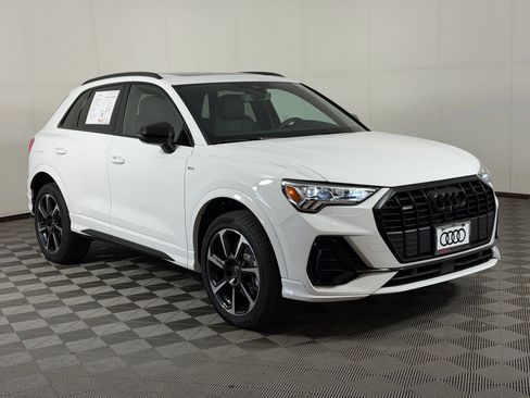 Used 2025 Audi Q3 2.0T Premium Plus w/ Premium Plus Package AWD/4WD image 7