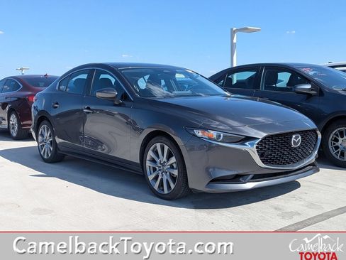 Used 2025 MAZDA MAZDA3 s FWD image 1