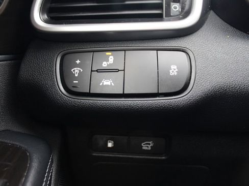 Used 2020 Kia Sorento EX AWD/4WD image 23