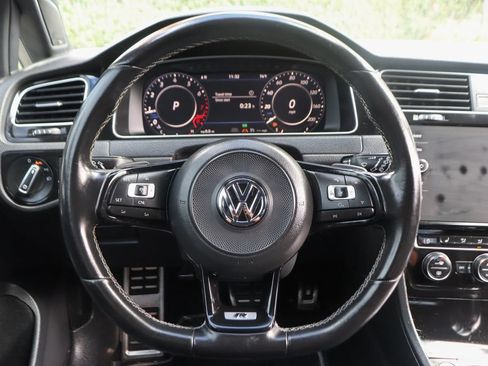 Used 2018 Volkswagen Golf R 4-Door AWD/4WD image 21