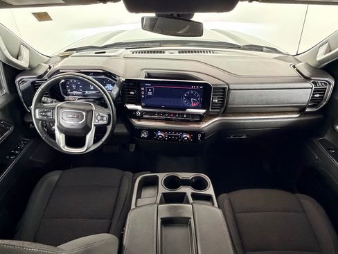 Used 2023 GMC Sierra 1500 SLE image 17
