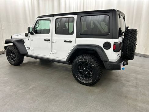 Used 2023 Jeep Wrangler Unlimited AWD/4WD image 3