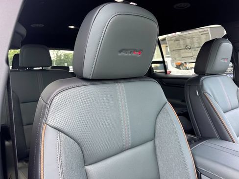 New 2027 GMC Acadia AT4 w/ Luxury Package AWD/4WD image 30