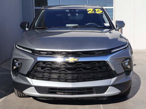 Used 2025 Chevrolet Blazer LT image 5