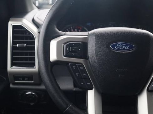 Used 2019 Ford F150 Lariat AWD/4WD image 9