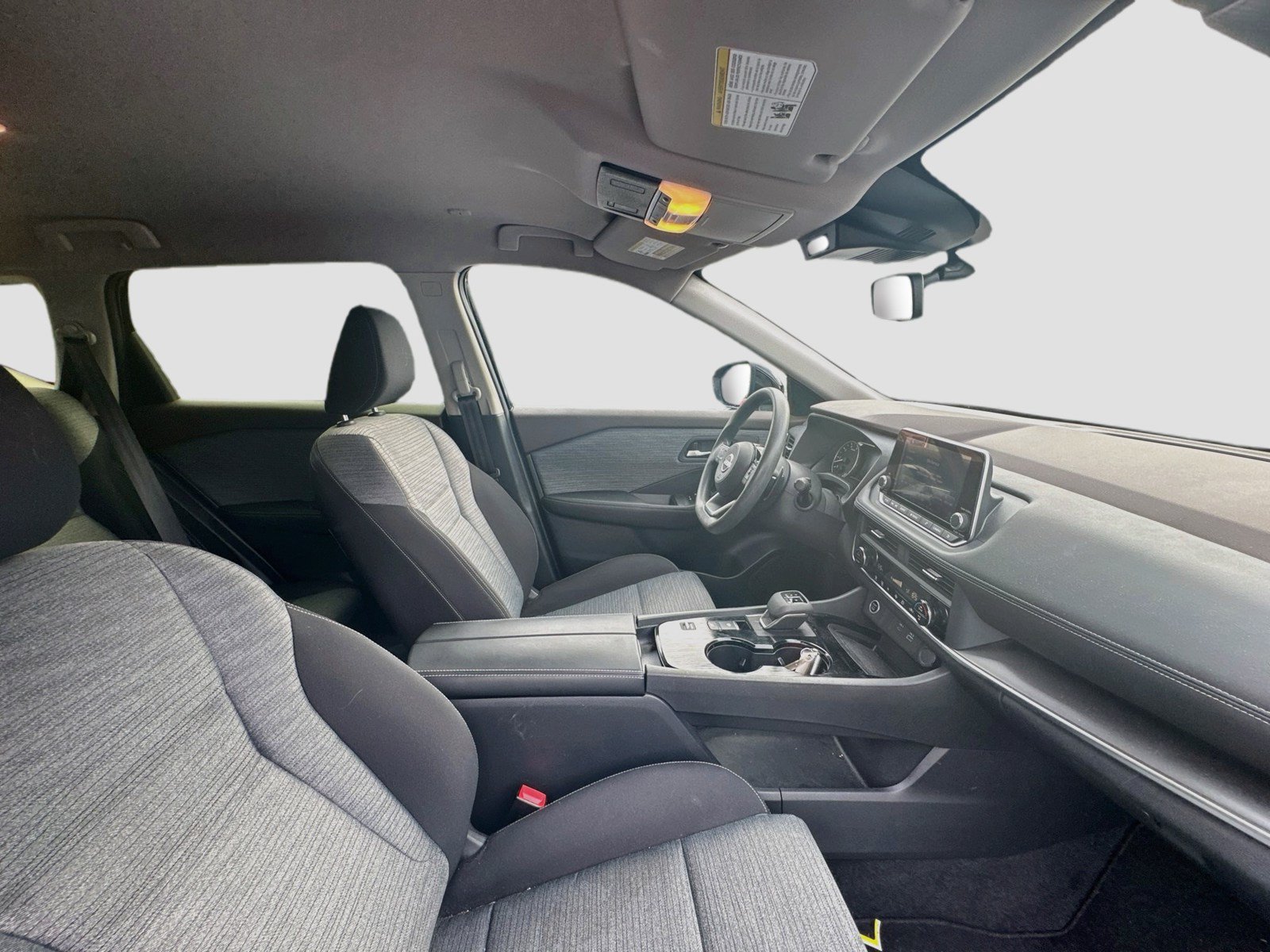 Used 2023 Nissan Rogue SV FWD image 29
