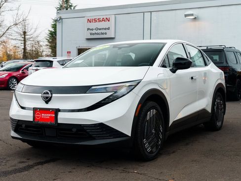 New 2026 Nissan Leaf image 3