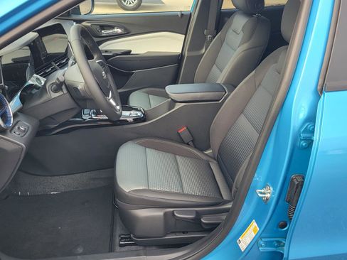 New 2026 Chevrolet Trax LT w/ Driver Confidence Package FWD image 15
