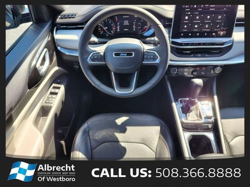 Used 2023 Jeep Compass Limited AWD/4WD image 13
