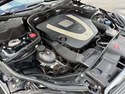 Used 2011 Mercedes-Benz E 350 4MATIC Sedan image 35