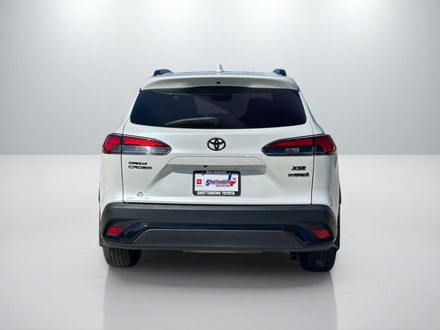 Used 2024 Toyota Corolla Cross AWD Hybrid w/ Convenience Package image 6