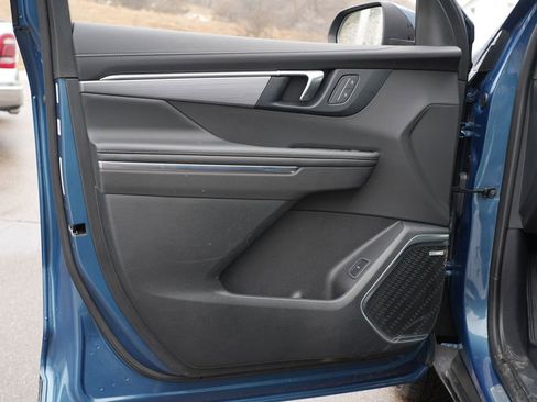 Used 2025 Buick Enclave Preferred image 14