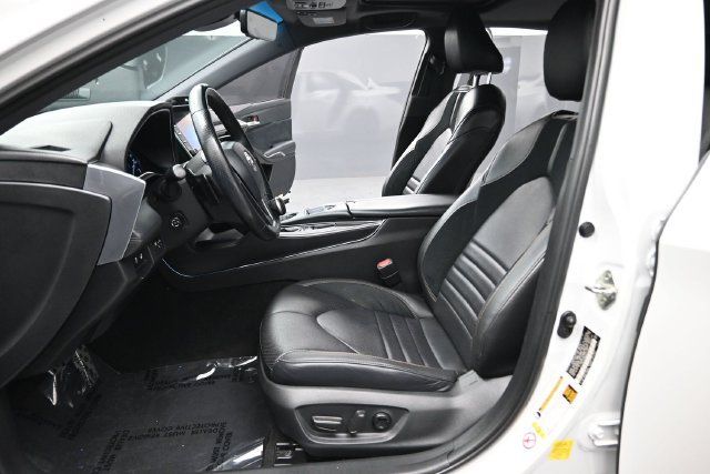 Used 2019 Toyota Avalon Touring FWD image 15