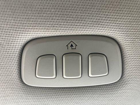 Used 2023 Lincoln Corsair AWD w/ Equipment Group 101A image 33