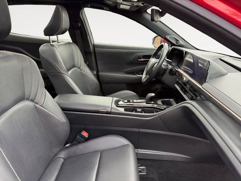 Certified 2024 Toyota Crown Limited image 15